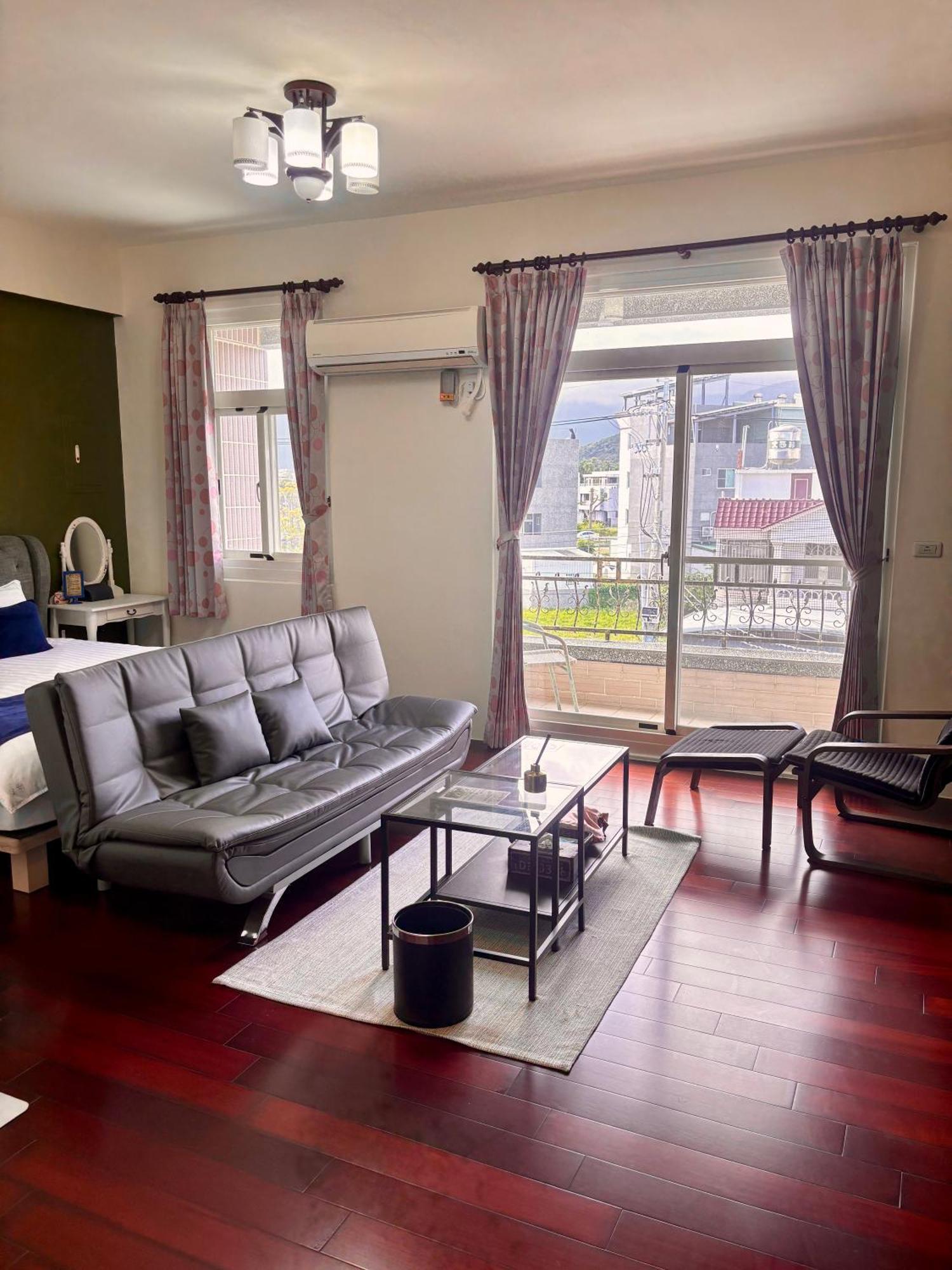 伊家民宿yi Home 志航路一段398號 T'ai-tung Eksteriør billede